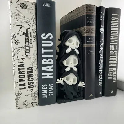 Halloween Fantasma – Angolo Libreria Tristo Mietitore con Teschi