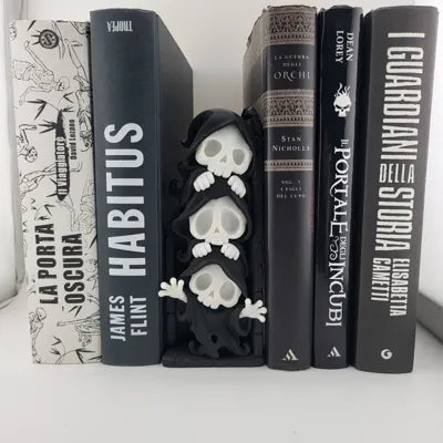 Halloween Fantasma – Angolo Libreria Tristo Mietitore con Teschi