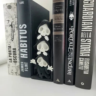 Halloween Fantasma – Angolo Libreria Tristo Mietitore con Teschi