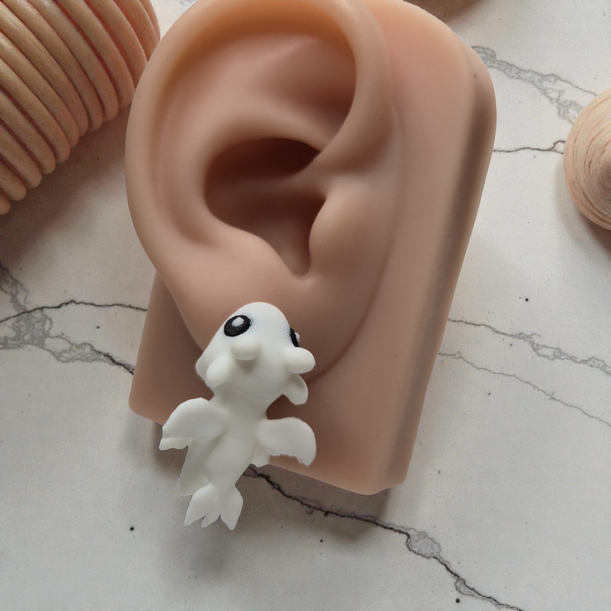 Orecchini sdentato e furia