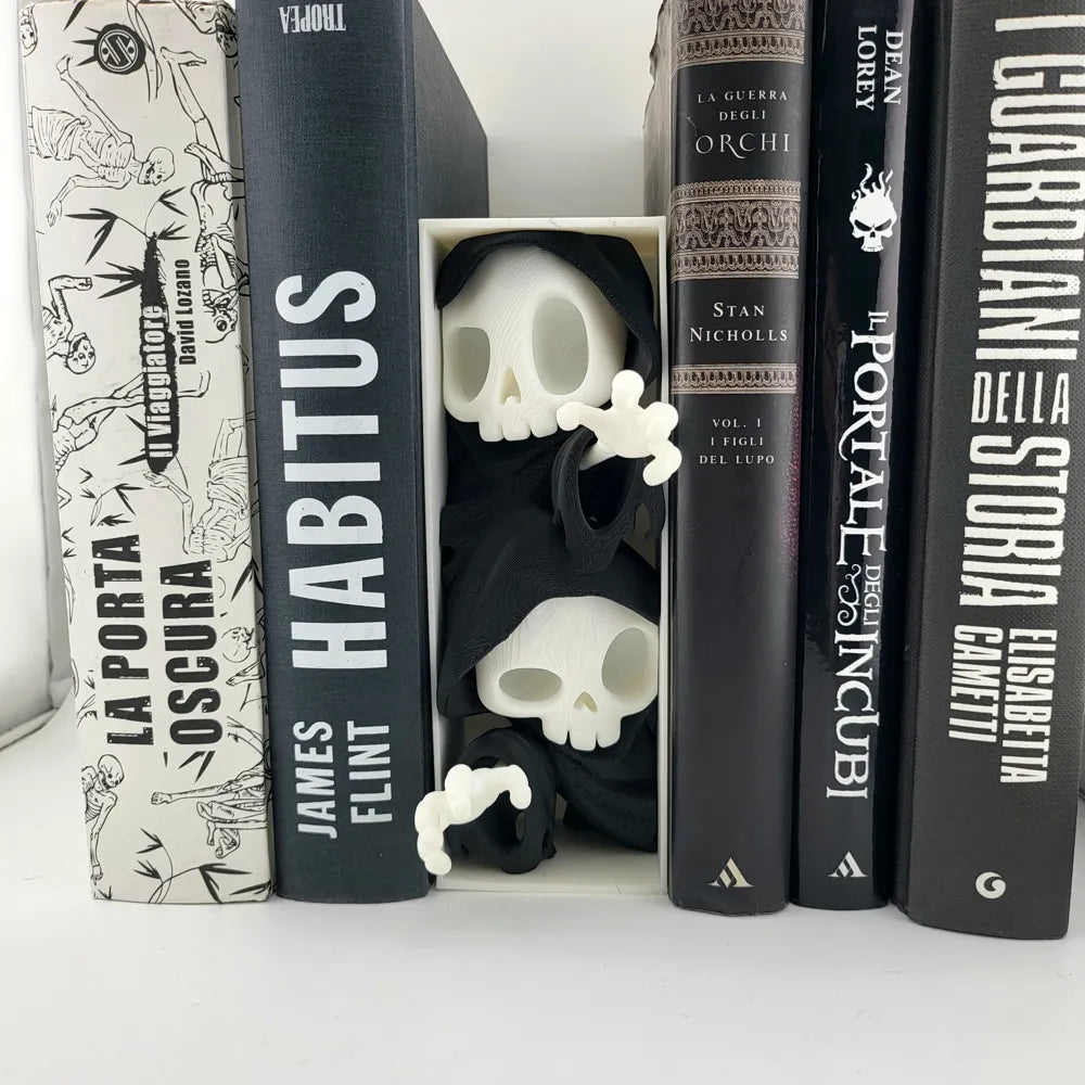 Halloween Book Corner 3D – Ghost & Spooky Skull Shelf | Decorazione Horror per Libreria