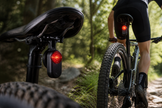 Supporto Sottosella per Luce Posteriore Tipo Garmin Varia – Fissaggio Stabile MTB/Bici