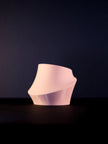 Vaso decorativo moderno dal design geometrico intrecciato