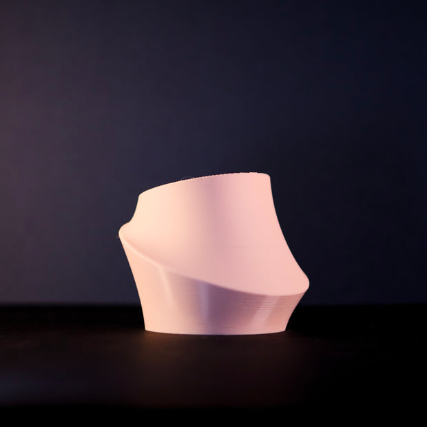 Vaso decorativo moderno dal design geometrico intrecciato