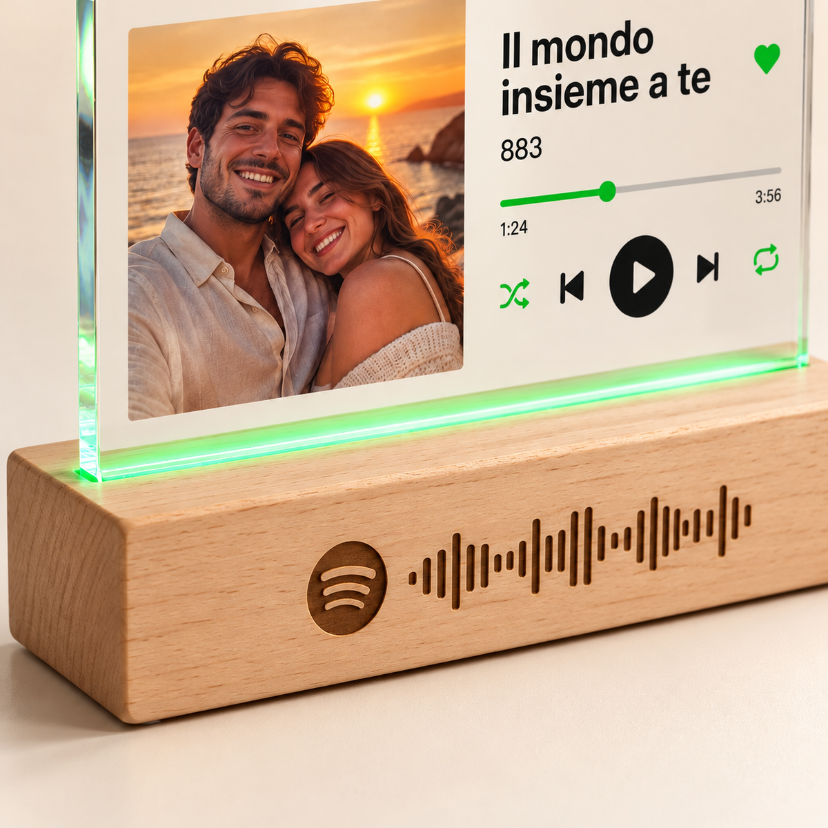 Targa musicale personalizzata con foto e codice Spotify – Base LED in legno