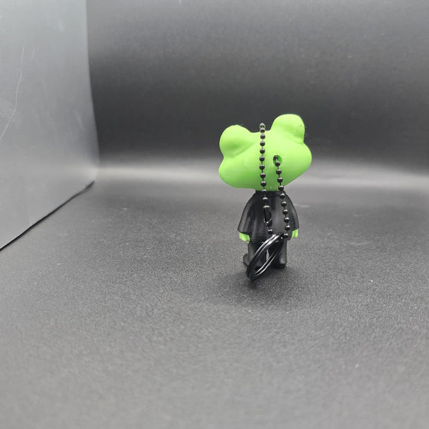 Portachiavi rana in giacca nera