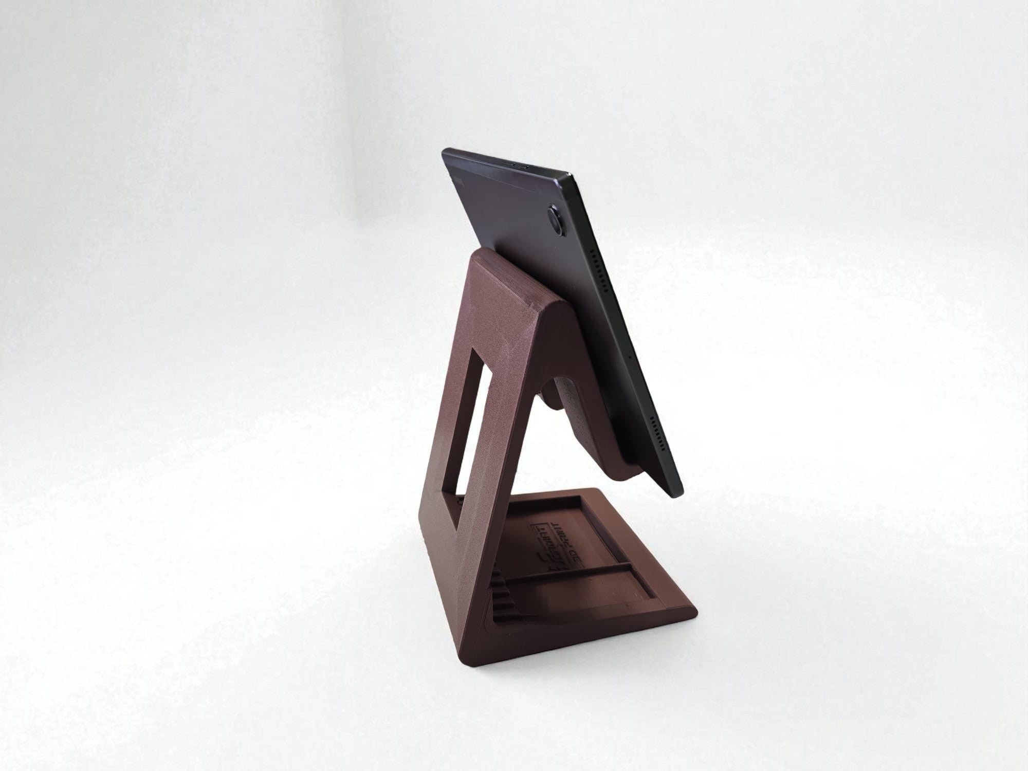 Supporto da tavolo rialsato per tablet effetto legno