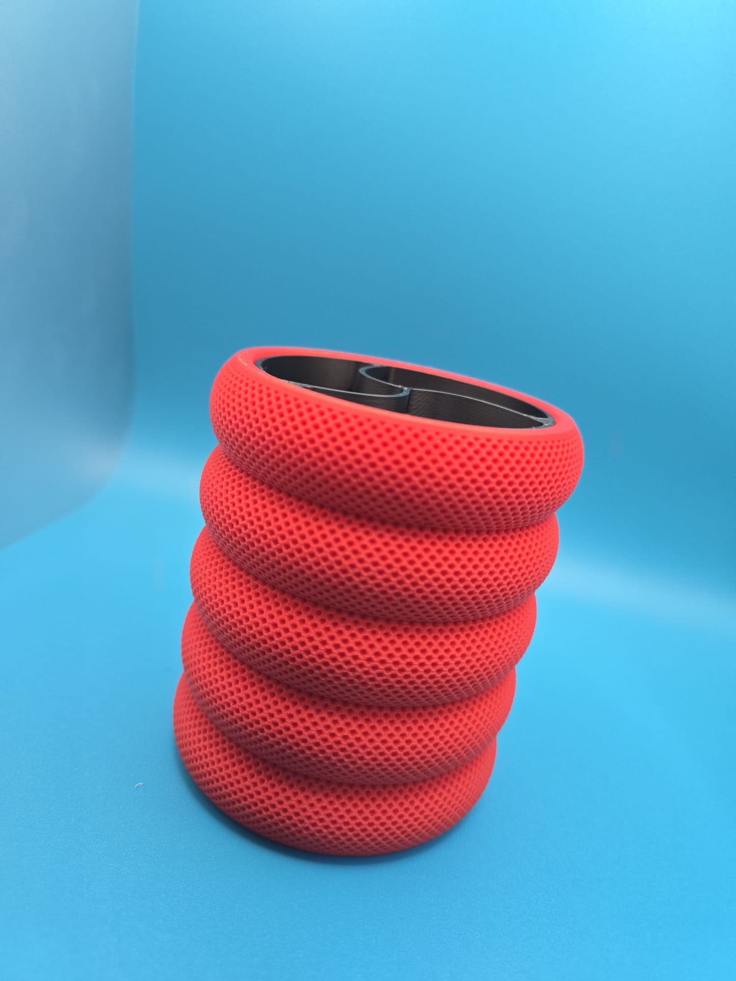 Portapenne Soft Grip Rosso – Design Moderno in Stampa 3D