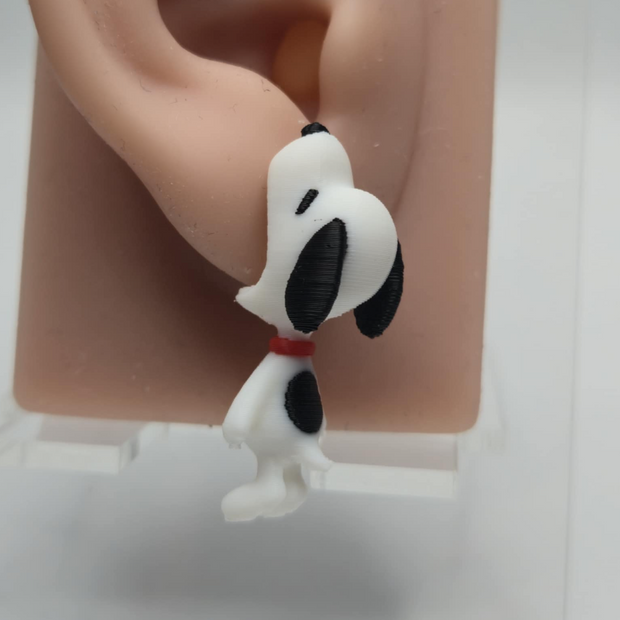 Orecchino decorativo cagnolino  – Modello unico e divertente