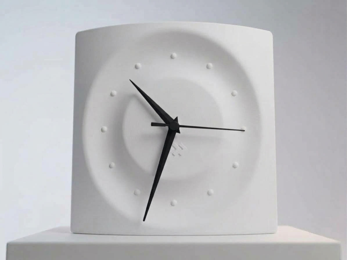 Orologio Senza Tempo – Orologio da Tavolo e da Parete dal Design Minimalista