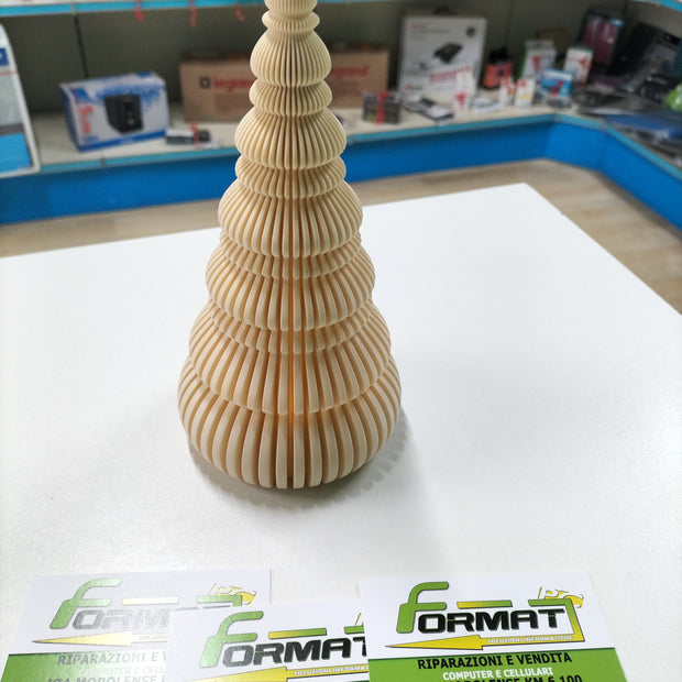 Albero Decorativo Natalizio – Design Moderno a Strati