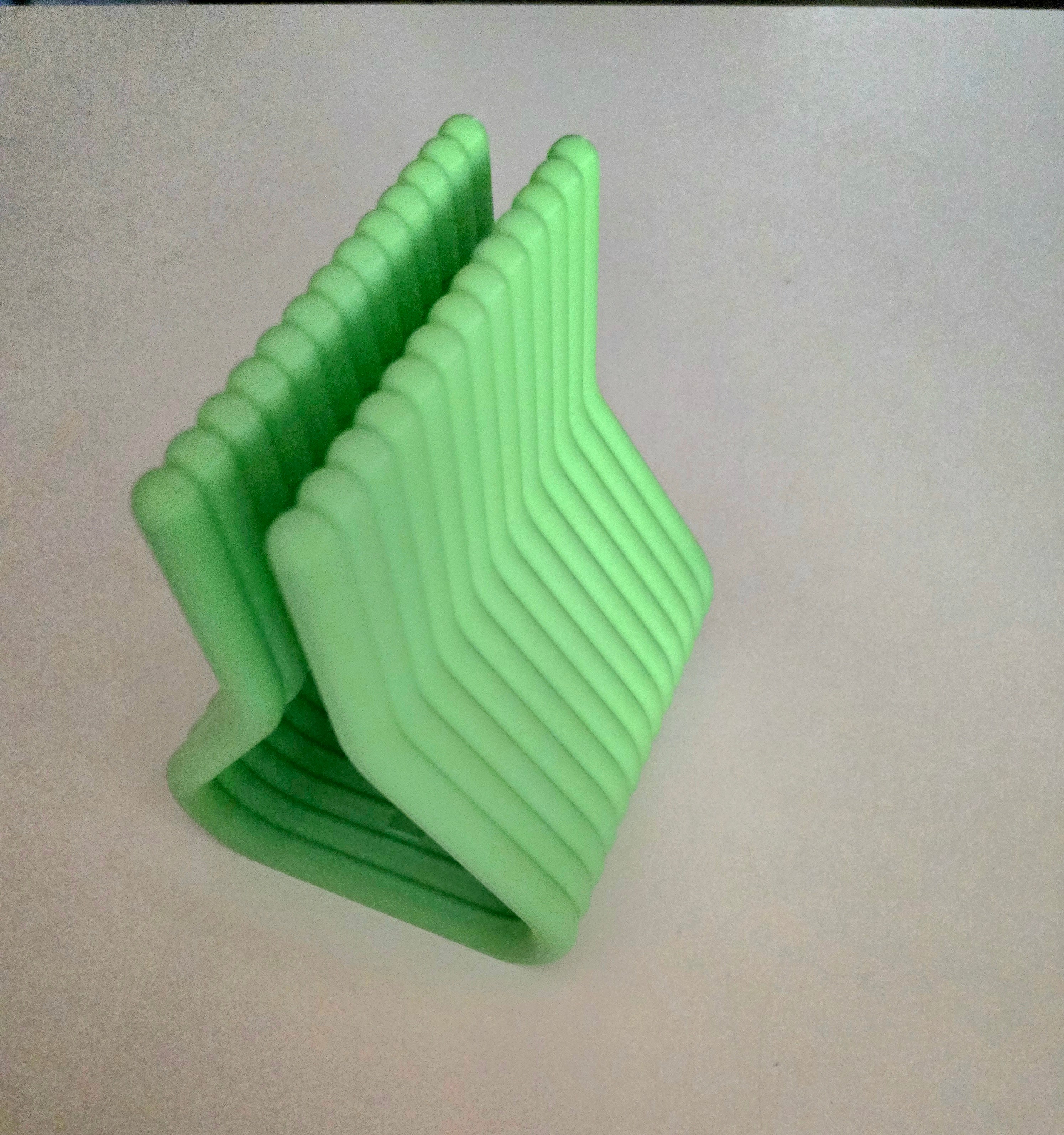 Stand verticale elegante per MacBook M1/M2