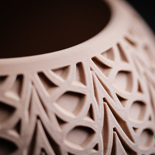 Vaso decorativo moderno con motivi geometrici