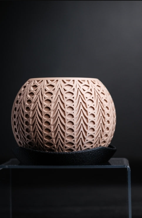 Vaso decorativo moderno con motivi geometrici