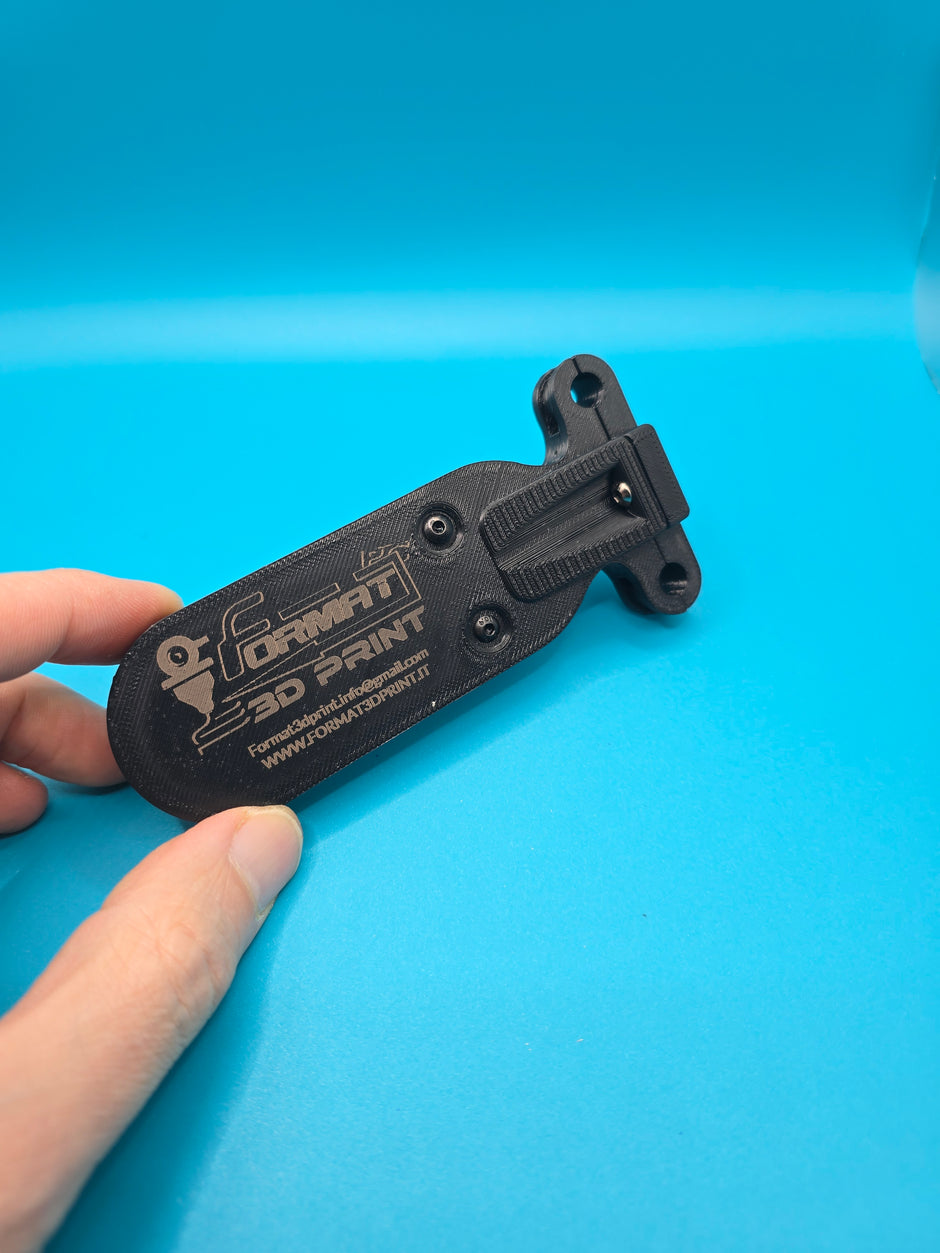 Supporto posteriore per luce radar con vano tracker nascosto – Compatibile sella bici • Stampa 3D in ASA