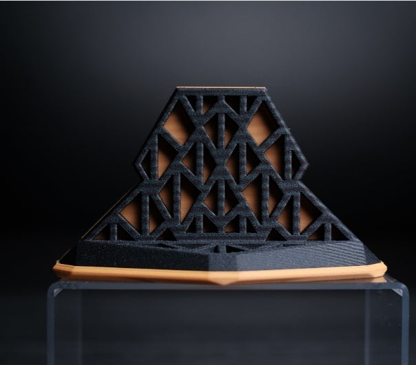 Supporto Verticale per Laptop – Design Moderno in Stampa 3D