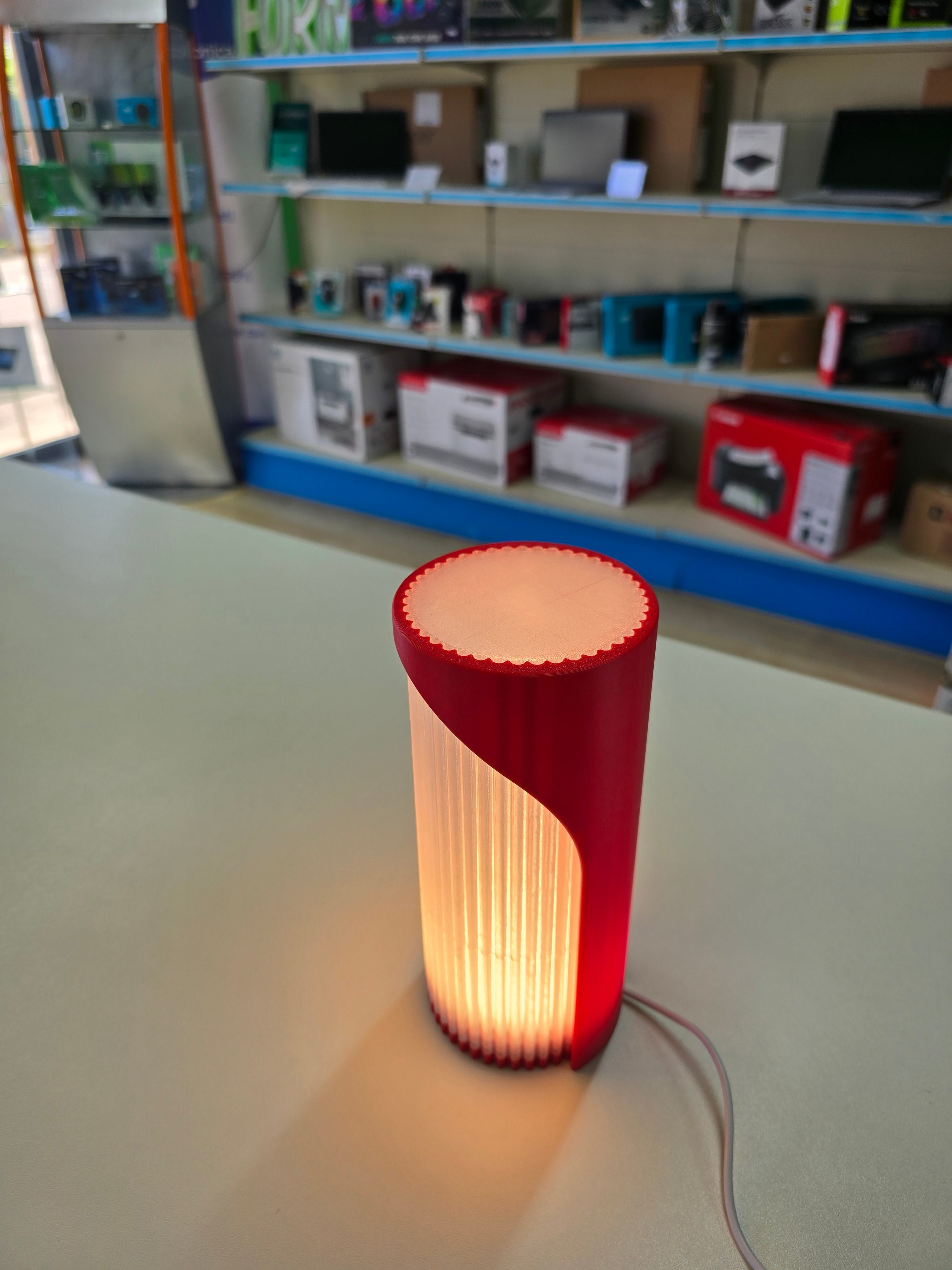 Lampada Design Spirale - Stampa 3D con Illuminazione Calda USB