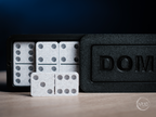 Set domino con custodia e supporto – design moderno compatto