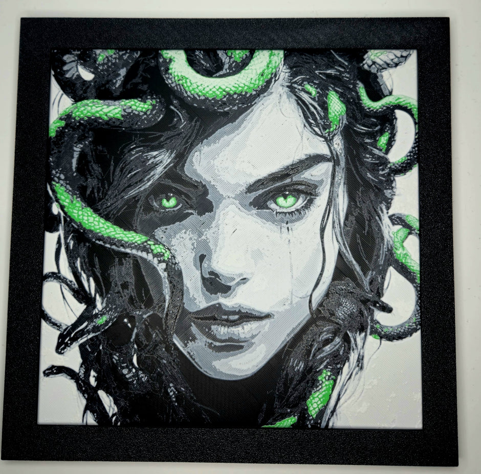 Quadro 3D Medusa – Arte in Stampa Multistrato