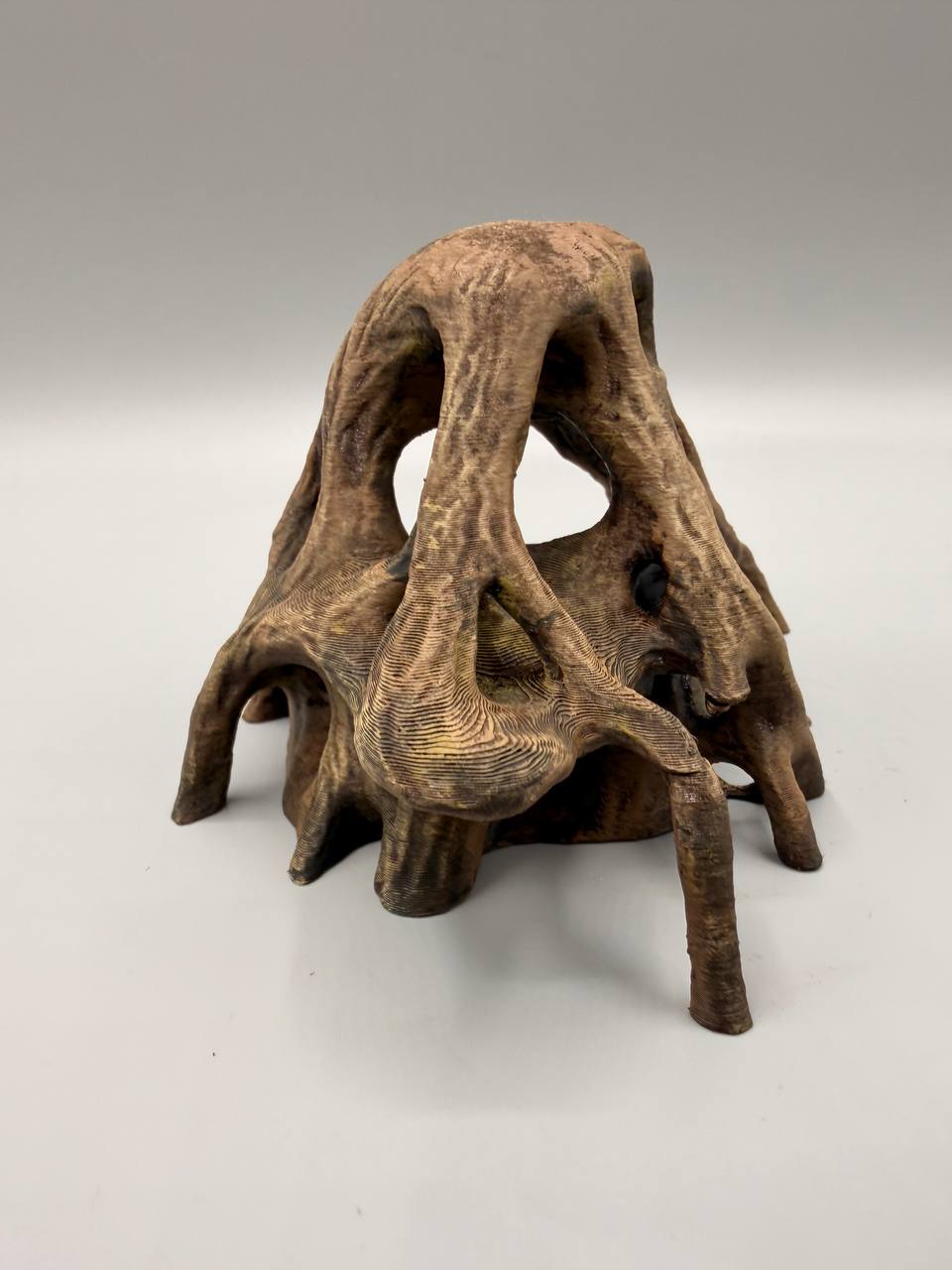 Rifugio decorativo “Radici Naturali” – Stampa 3D dipinta a mano