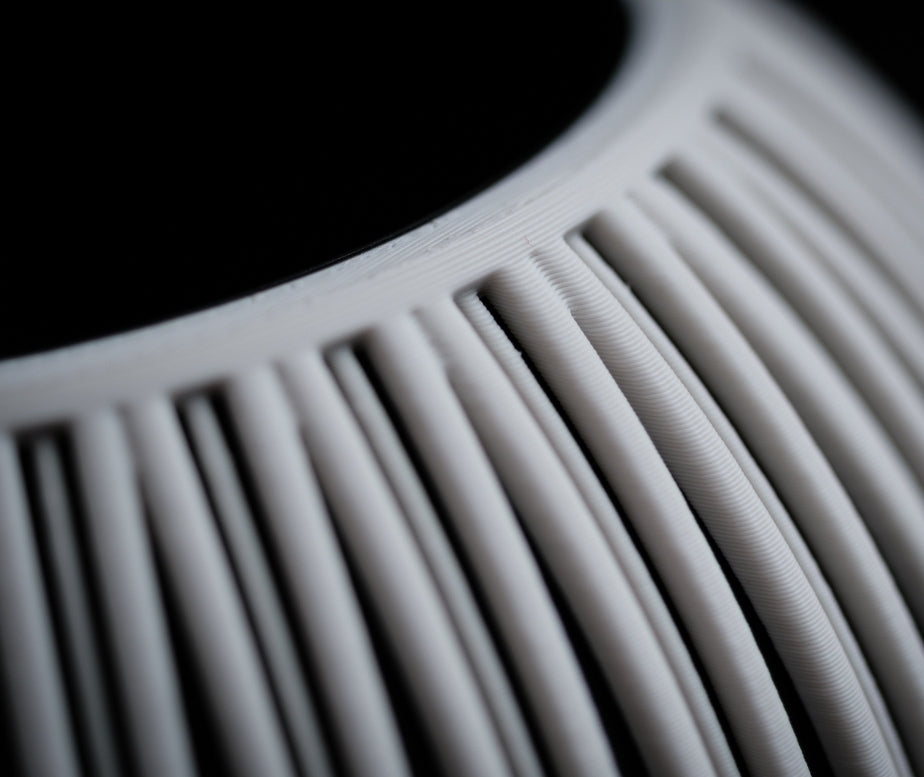 Vaso Zyra – Design moderno stampato in 3D (H 100 mm)