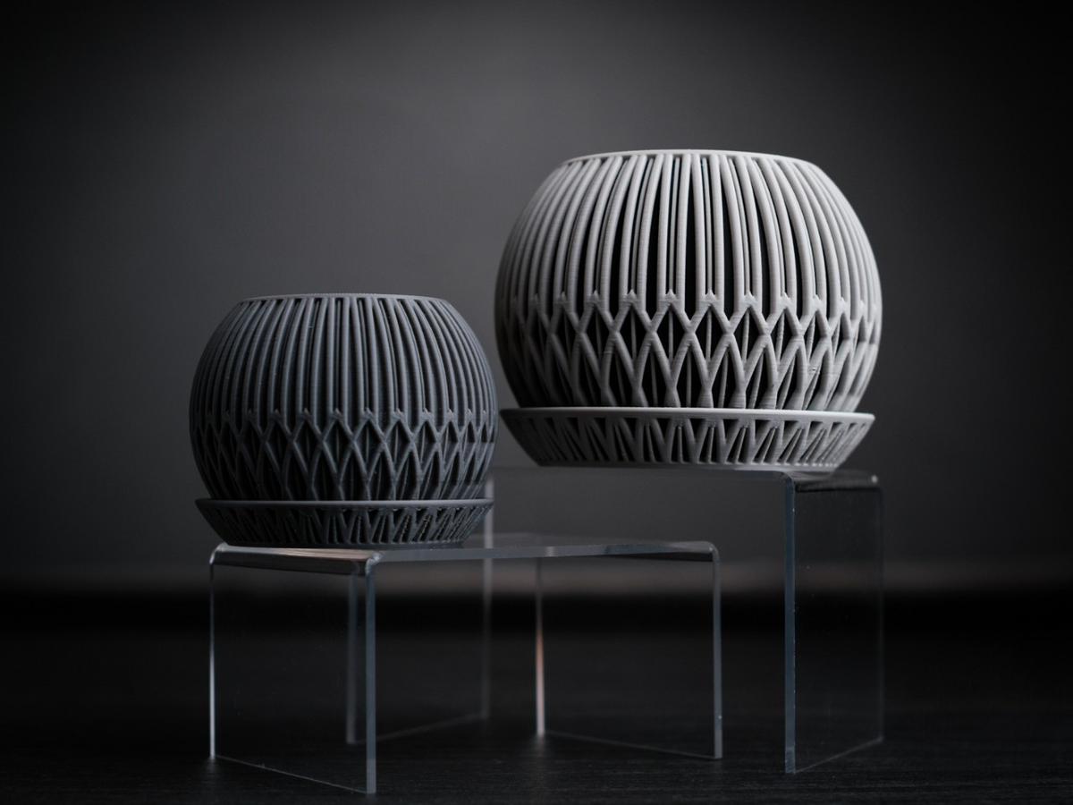 Vaso geometrico in stampa 3D con sottovaso